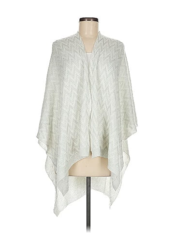 Collection Eighteen Poncho (view 1)