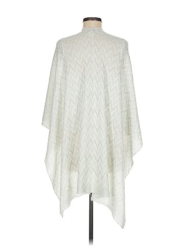 Collection Eighteen Poncho (view 2)