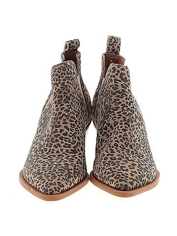 Dolce Vita Ankle Boots (view 2)