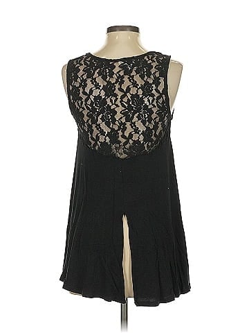 Sans Souci Sleeveless Blouse (view 2)