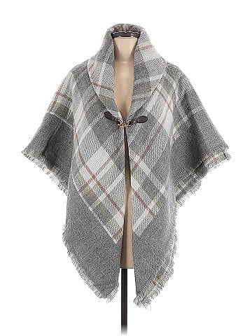 Modena Poncho (view 1)