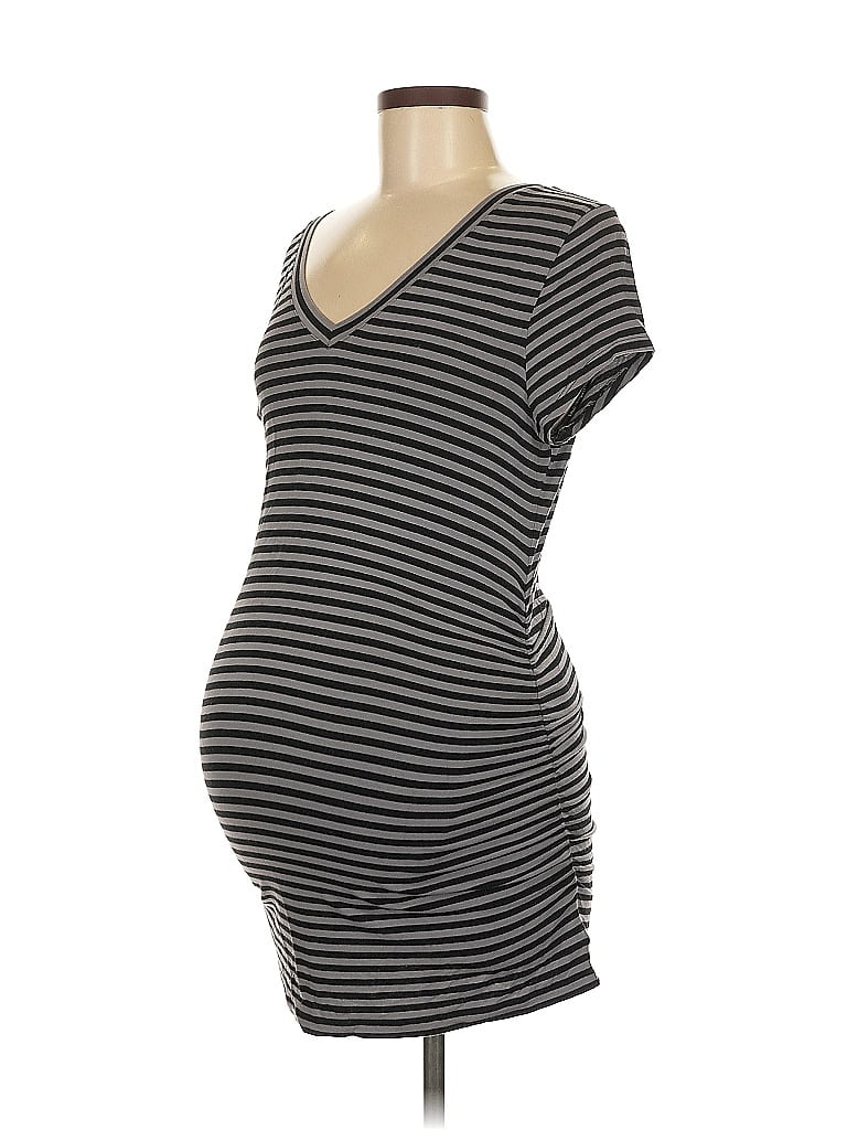 Liz Lange Maternity for Target Black Short Sleeve T-Shirt Size M - photo 1