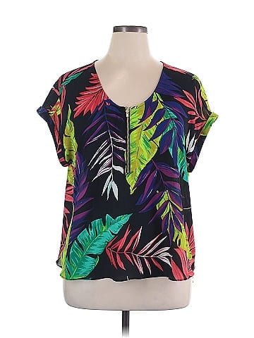 Bold Elements Short Sleeve Blouse (view 1)