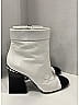 Chanel 100% Leather White  Cap Toe Boots Size EU 40 - photo 11