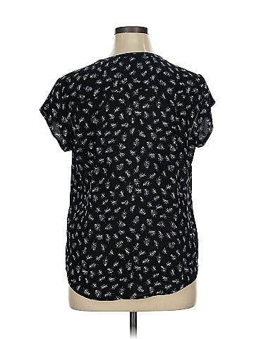 Fun2Fun Short Sleeve Blouse (view 2)