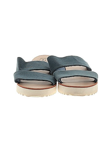 Gap Sandals (view 2)
