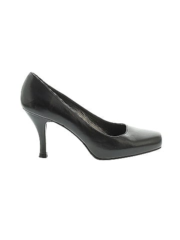 Stuart Weitzman Heels (view 1)