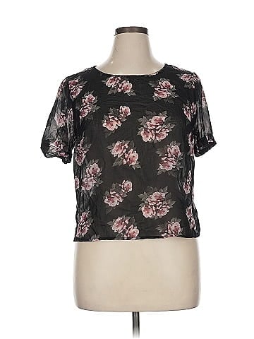 Wet Seal Short Sleeve Top (view 1)