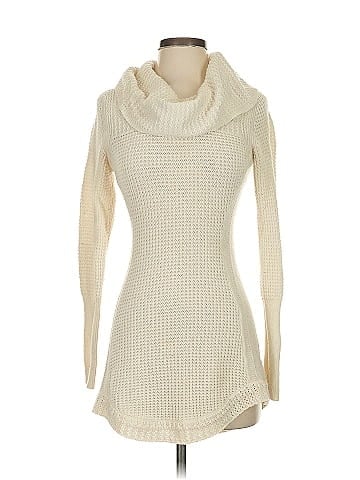 Angel of the North Casual Dress (view 1)
