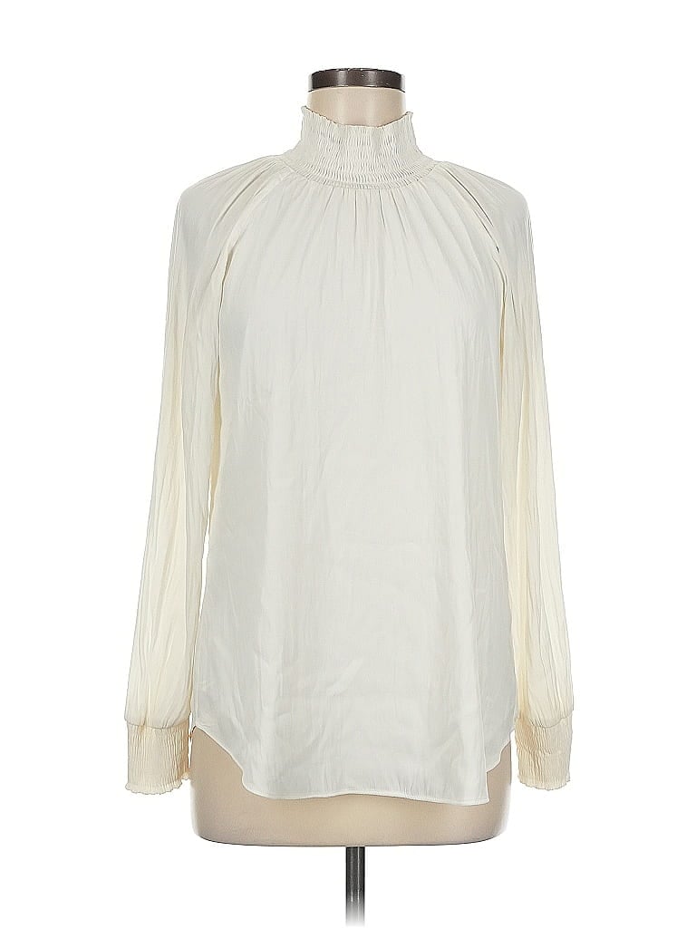 Click to view more detailed imagery on our partner's website Pre-owned Chico's Long Sleeve Blouse In White