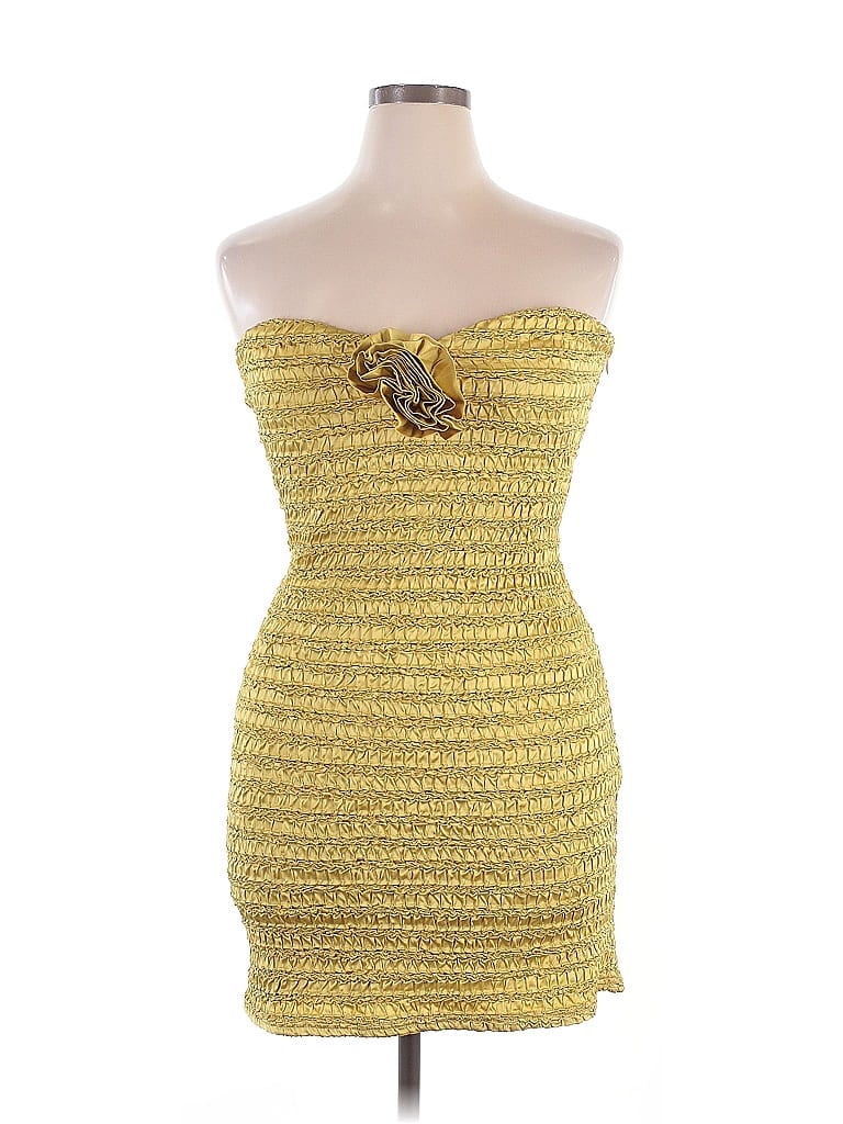 Pre-owned Fashion Nova Cocktail Dress In Yellow