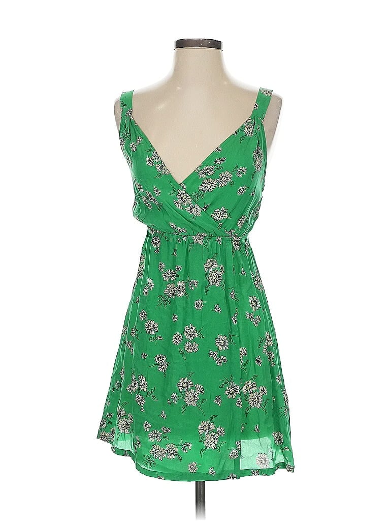 Urban Outfitters Green Sleeveless Blouse Size XS - photo 1