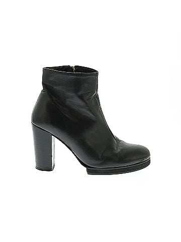 Won Hundred Ankle Boots (view 1)