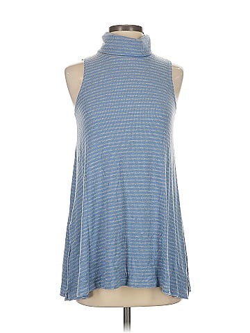 Puella Sleeveless Turtleneck (view 1)