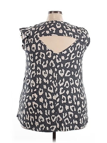 Sew in Love Sleeveless T-Shirt (view 2)