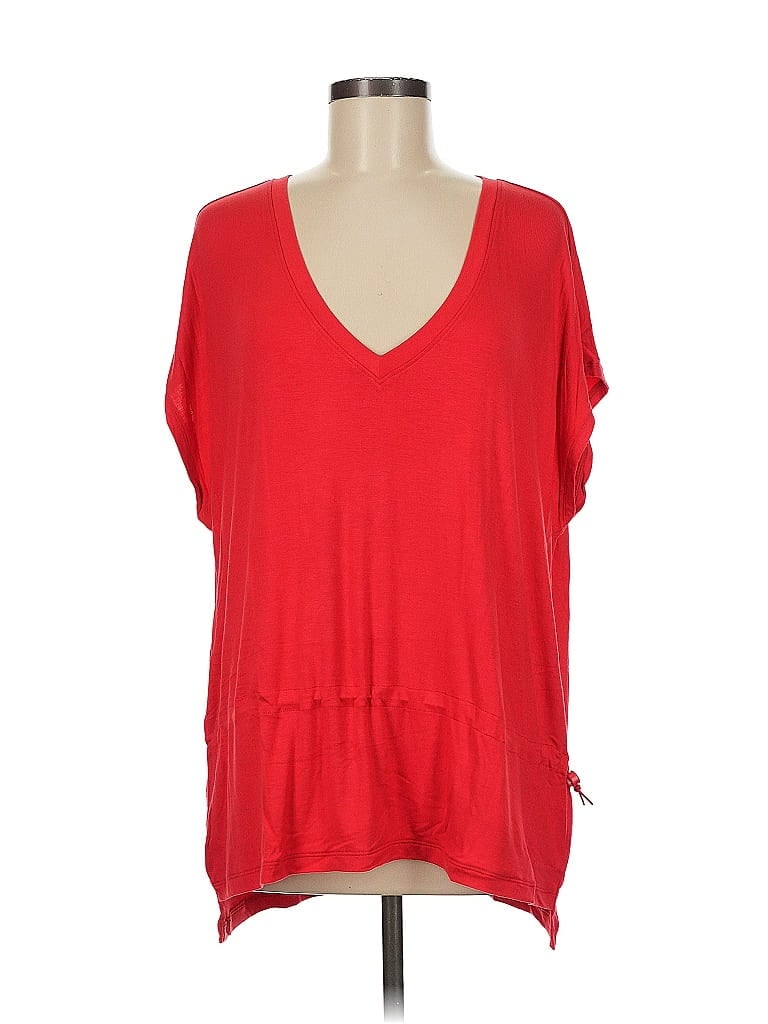 Pre-owned Cabi Short Sleeve T-shirt In Red