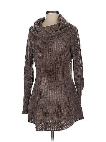 Angel of the North Casual Dress (view 1)