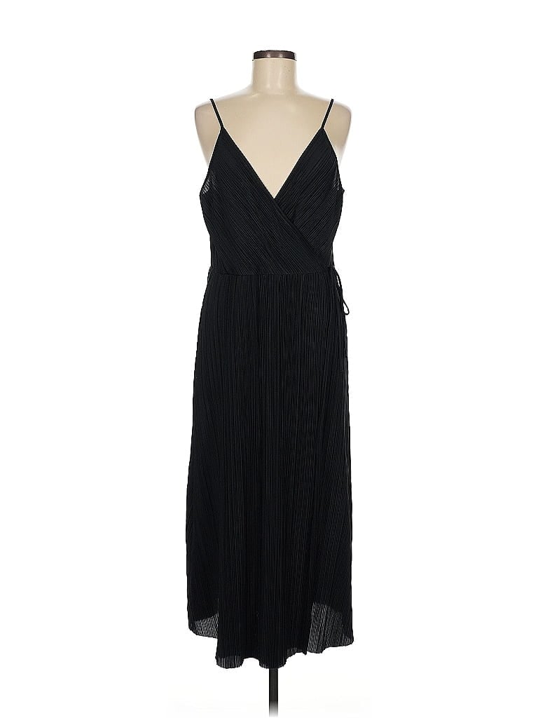 Pre-owned H&m Cocktail Dress In Black