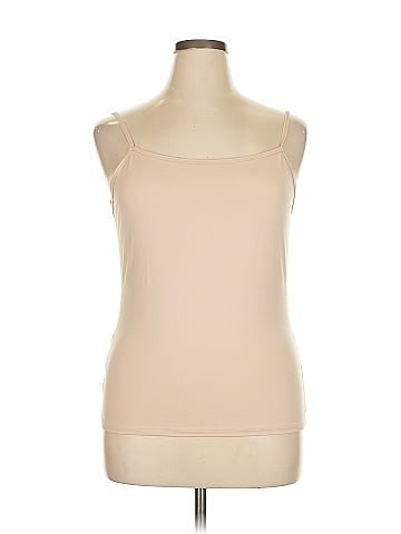 32 Degrees Tank Top (view 1)