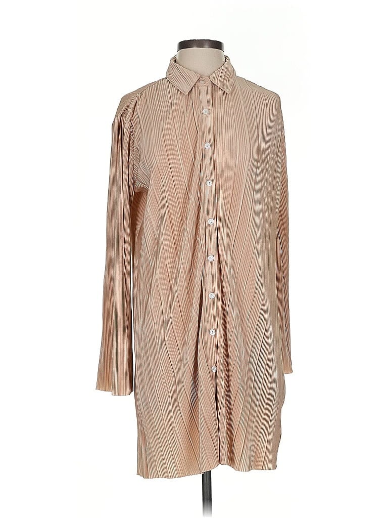 Click to view more detailed imagery on our partner's website Pre-owned Fore Casual Dress In Brown