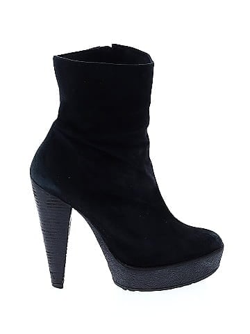 Pour La Victoire Boots (view 1)