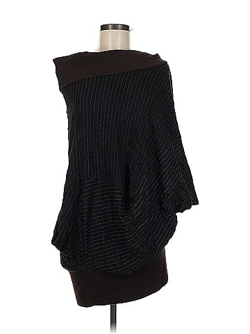 Aimée Poncho (view 1)