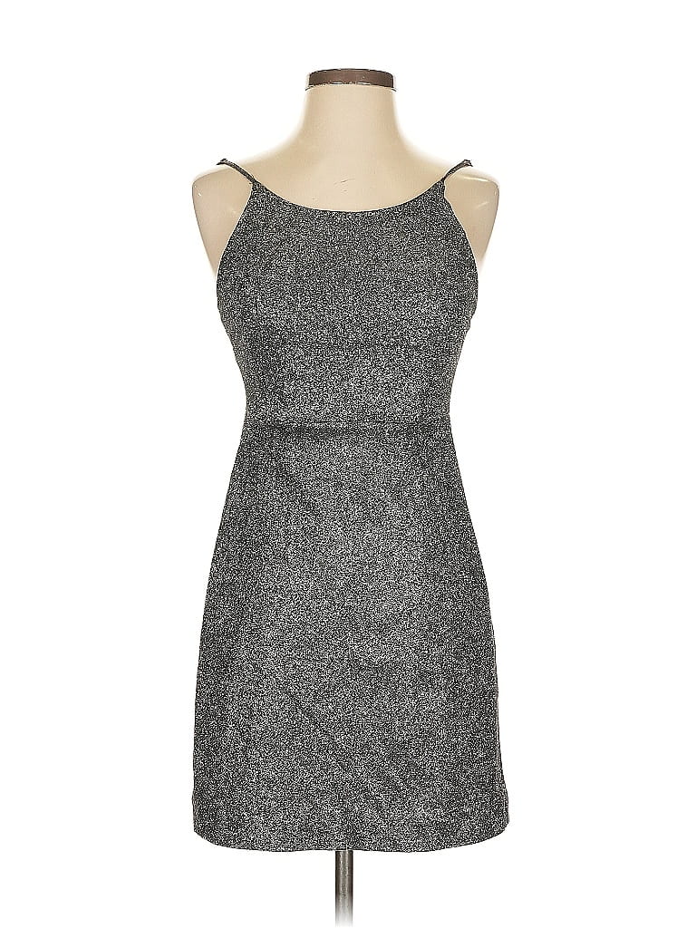 Click to view more detailed imagery on our partner's website Pre-owned Storia Cocktail Dress In Silver