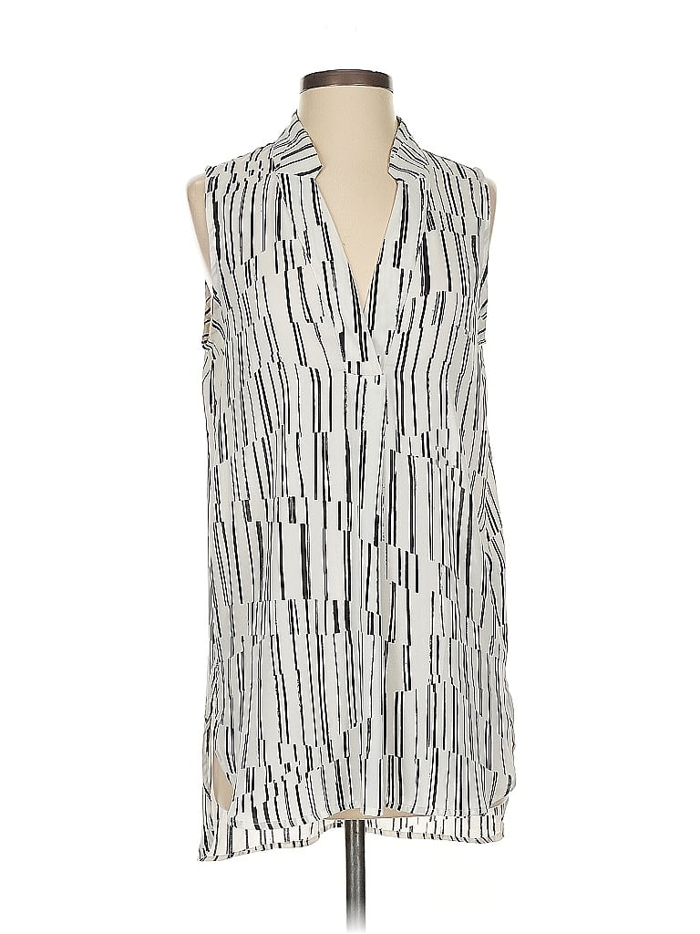 Pre-owned Banana Republic Sleeveless Blouse In Silver