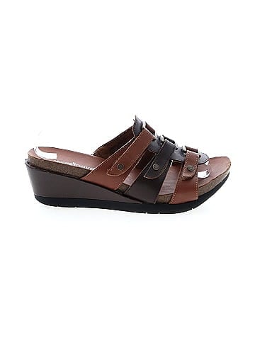 Minnetonka Sandals (view 1)