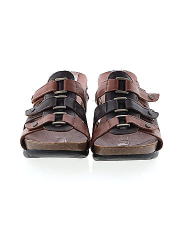 Minnetonka Sandals (view 2)