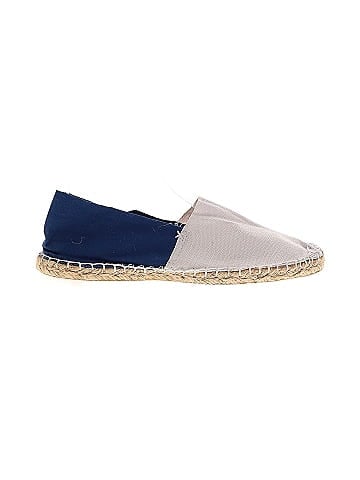 Unbranded Flats (view 1)