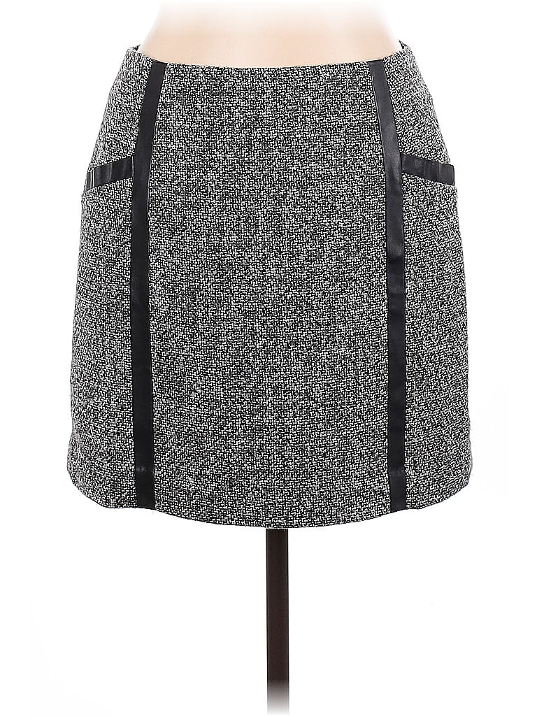 Click to view more detailed imagery on our partner's website Pre-owned Banana Republic Casual Skirt In Gray