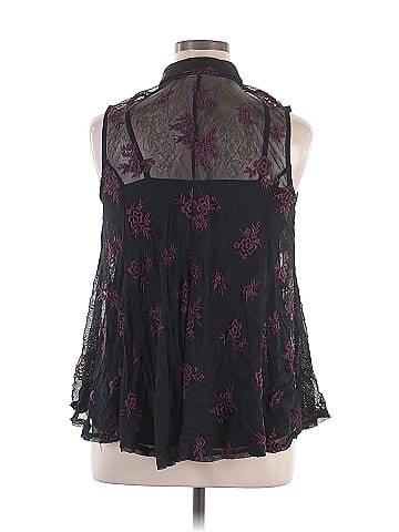 Avenue Sleeveless Blouse (view 2)