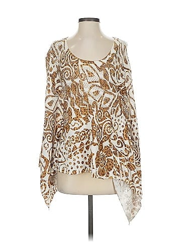 Alberto Makali Poncho (view 1)
