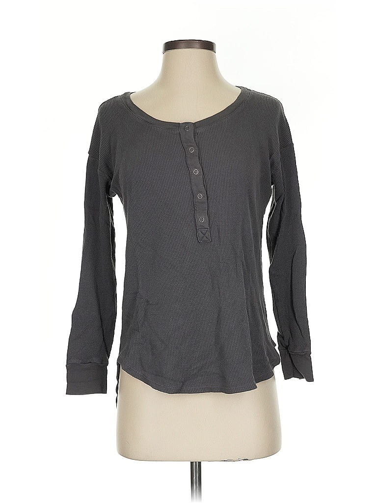 Click to view more detailed imagery on our partner's website Pre-owned Splendid Long Sleeve Henley Shirt In Gray