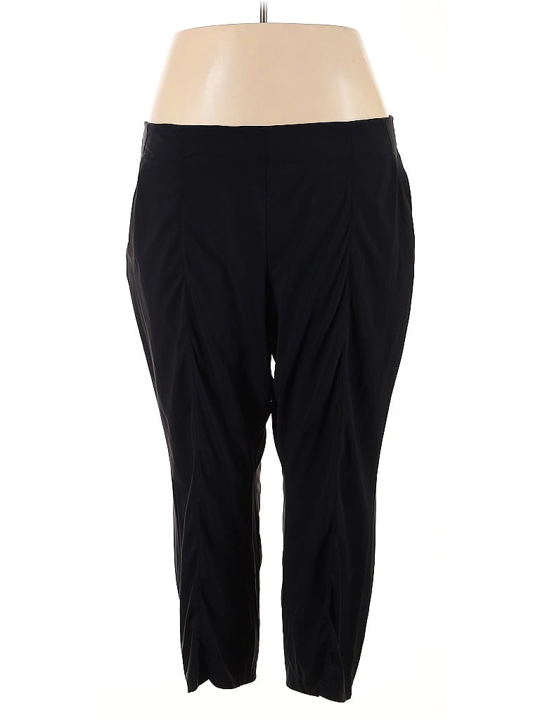 Click to view more detailed imagery on our partner's website Pre-owned Athleta Active Pants In Black