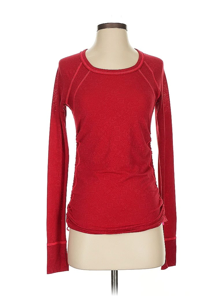 Click to view more detailed imagery on our partner's website Pre-owned Athleta Long Sleeve T-shirt In Red