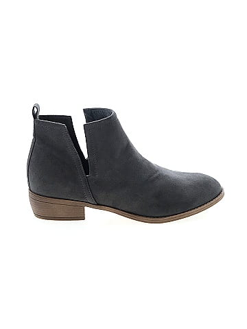 Journee Collection Ankle Boots (view 1)