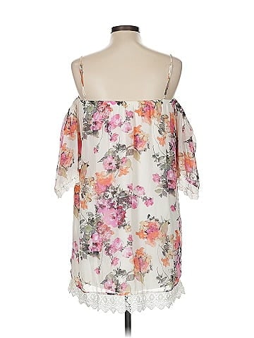 City Triangles Sleeveless Blouse (view 2)