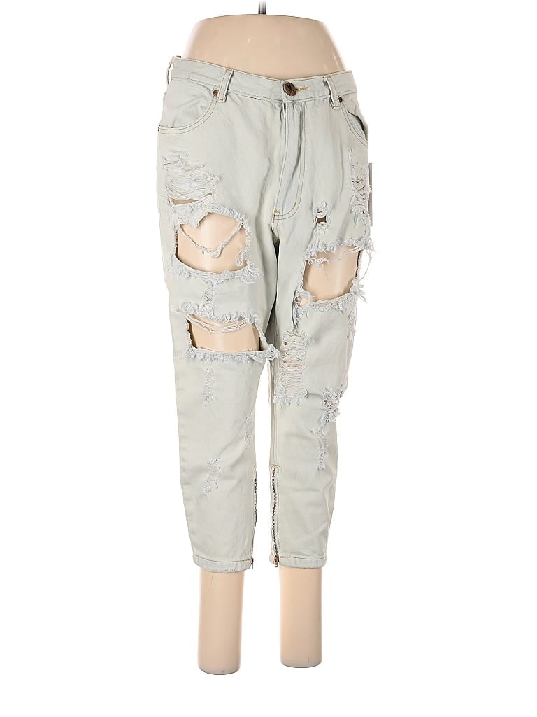 Click to view more detailed imagery on our partner's website Pre-owned One By One Teaspoon Jeans In White