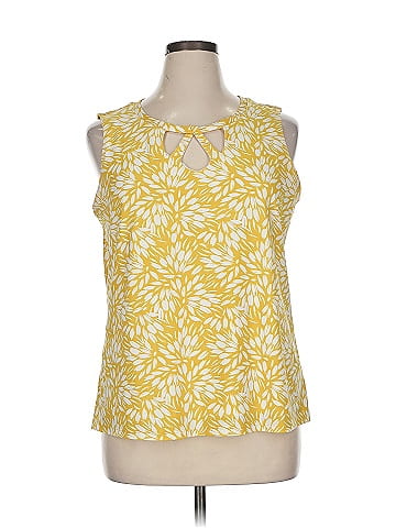 Kasper Sleeveless Blouse (view 1)
