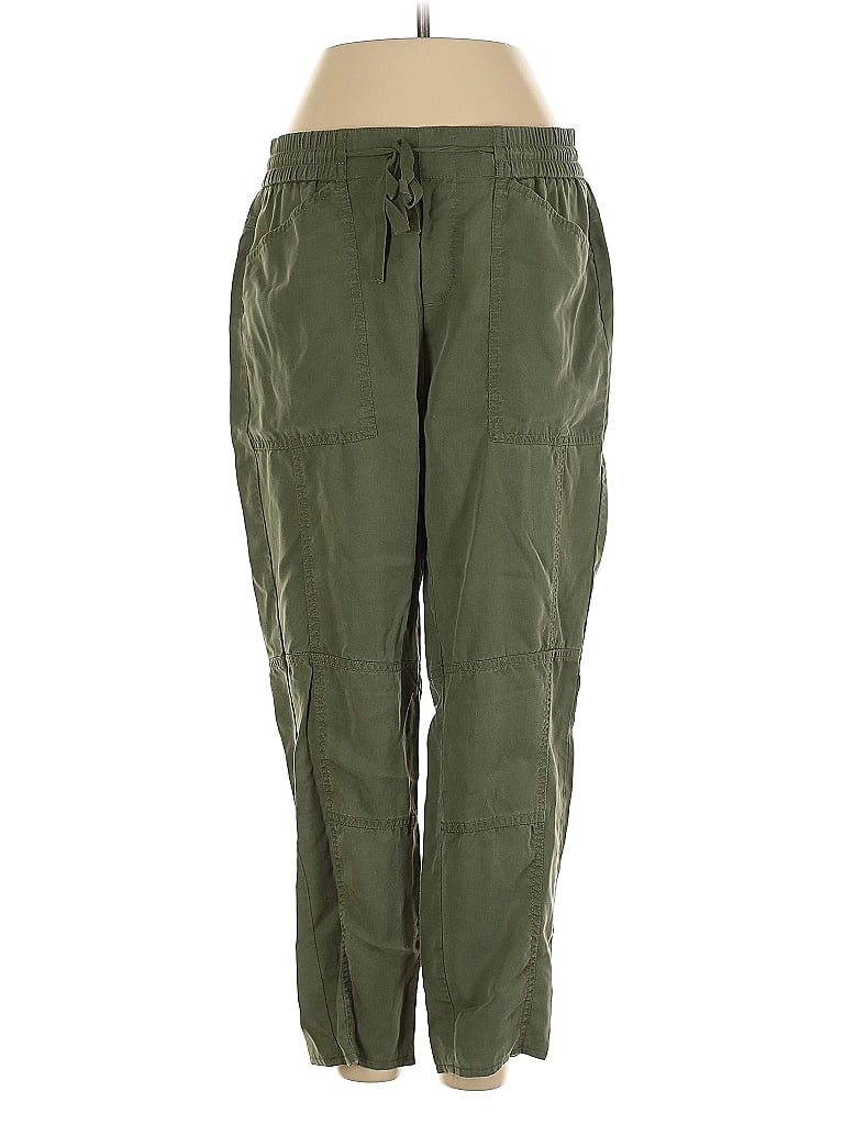 Click to view more detailed imagery on our partner's website Pre-owned Banana Republic Casual Pants In Green
