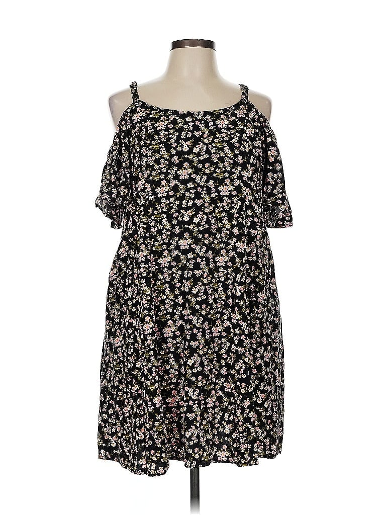 Pre-owned Torrid Casual Dress In Black