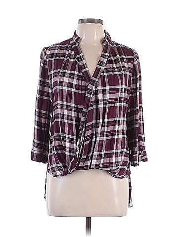 En Creme 3/4 Sleeve Button-Down Shirt (view 1)