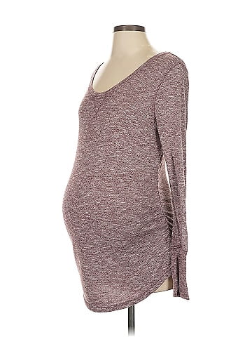 Liz Lange Maternity Long Sleeve T-Shirt (view 1)