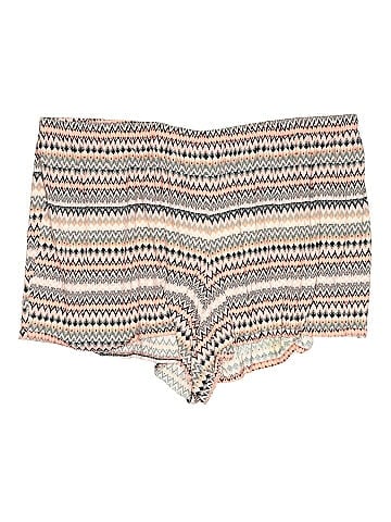 Cacique Shorts (view 1)