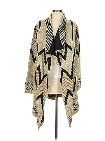 Adora Poncho (view 1)