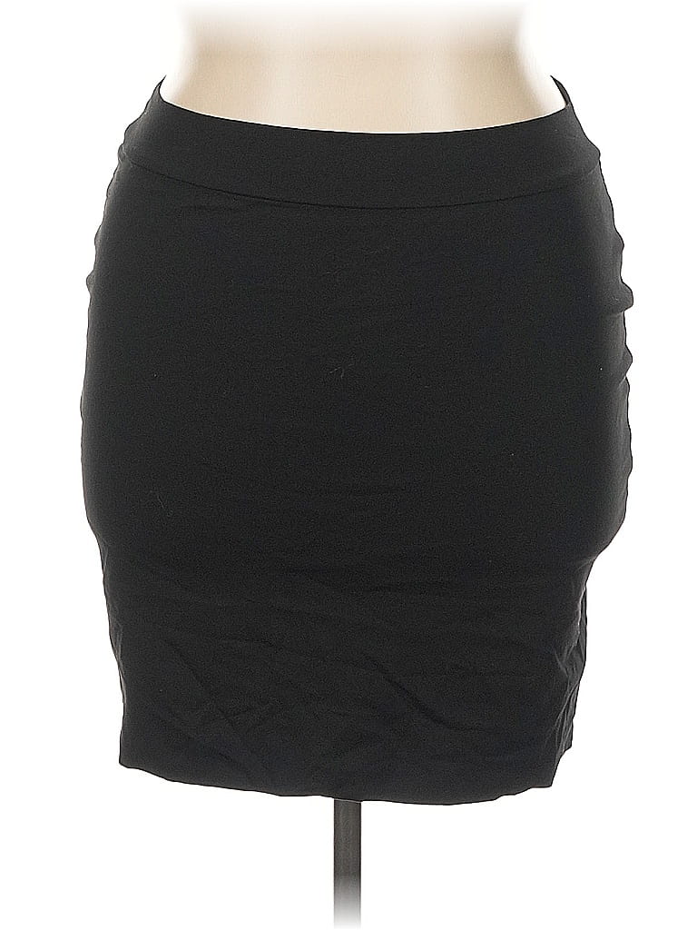 Pre-owned Fashion Nova Casual Skirt In Black