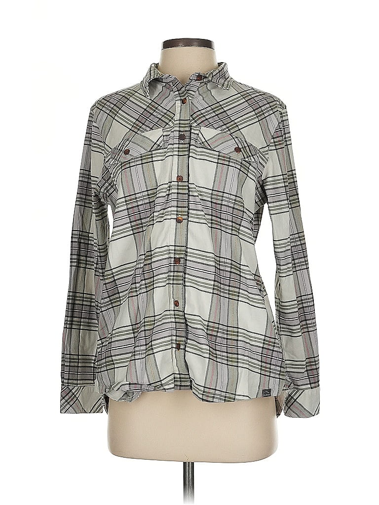Click to view more detailed imagery on our partner's website Pre-owned L.l.bean Long Sleeve Button Down Shirt In Green