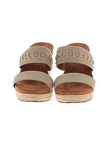 Zodiac Wedges (view 2)